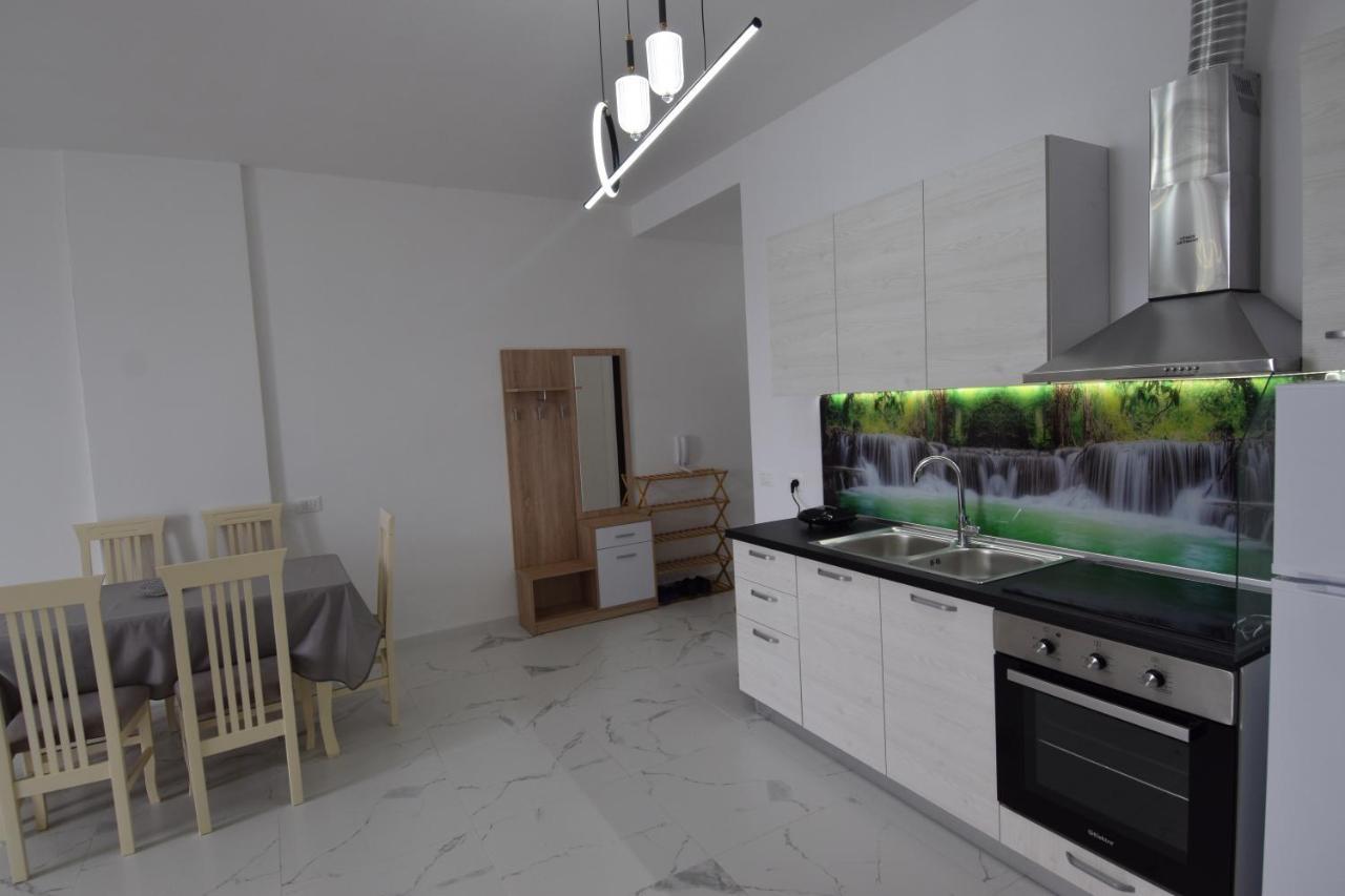 ساراندا Kokalari Apartments - Luxury Residence المظهر الخارجي الصورة