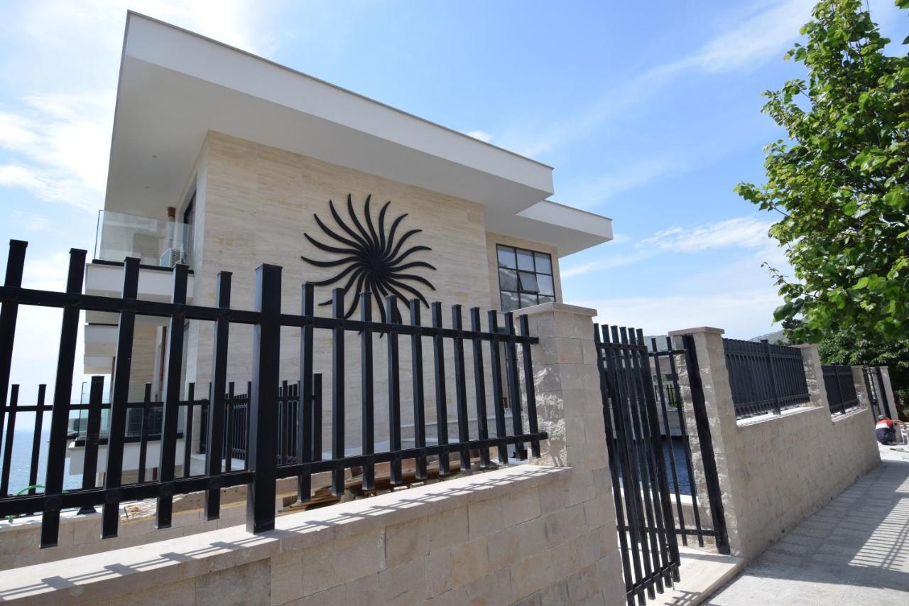 ساراندا Kokalari Apartments - Luxury Residence المظهر الخارجي الصورة